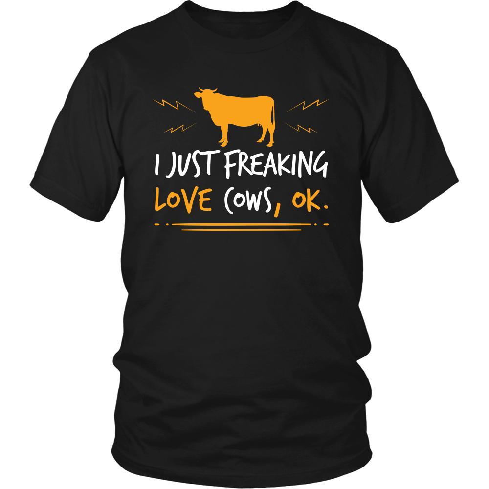 Cow Shirt - Freakin Love Cows - Animal Lover Gift-T-shirt-Teelime | shirts-hoodies-mugs
