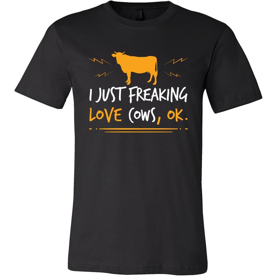 Cow Shirt - Freakin Love Cows - Animal Lover Gift-T-shirt-Teelime | shirts-hoodies-mugs