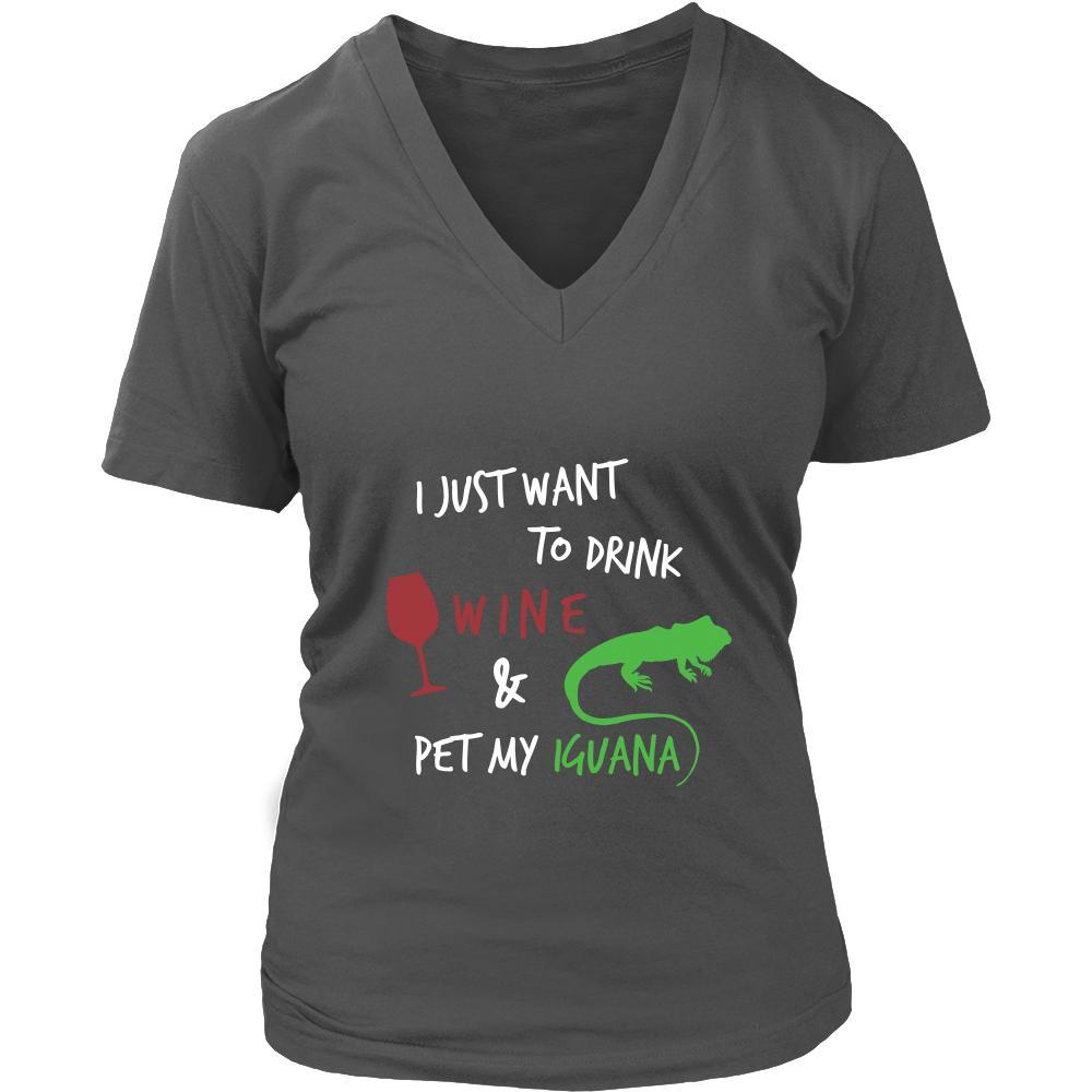 Iguanas Shirt - Wine and Iguana - Animal Lover Gift-T-shirt-Teelime | shirts-hoodies-mugs