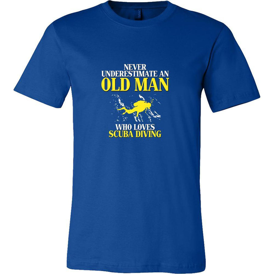 Scuba Diving Shirt - Never underestimate an old man who loves scuba diving Grandfather Hobby Gift