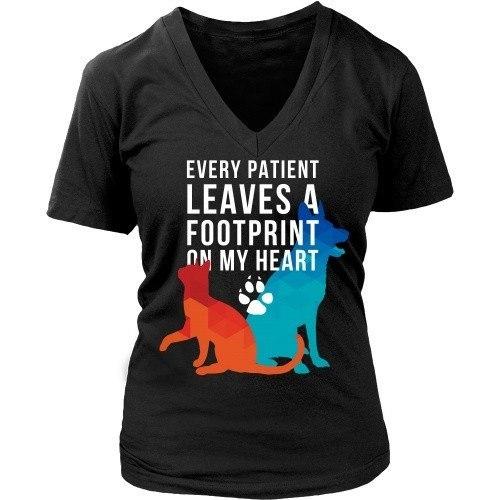 Veterinary T Shirt - Every patient leaves a footprint on my heart-T-shirt-Teelime | shirts-hoodies-mugs